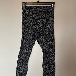 Lululemon leggings - Size 4 - Black with white dots
